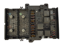 Zekeringenkast Chrysler P4707693 19623