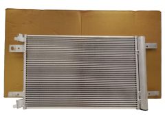 Airconditioncondensator 822550 9816746580 Citroen Peugeot Valeo
