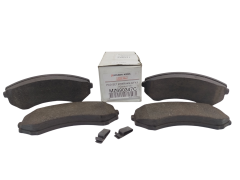 Remblokken Nieuw Origineel Voor Mitsubishi MZ690347C