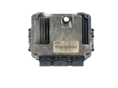 Regeleenheid 8200355819 0281011644 23710 AW360 Nissan Bosch 45399