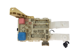 Zekeringenkast 82730-0D290 Toyota 19147