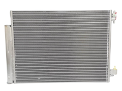 Airconditioncondensator Dacia Dokker Duster 921006843R Valeo Nieuw Origineel