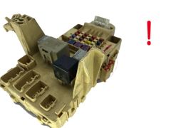 Zekeringenkast Toyota 82730-0D040 50610