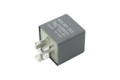 Brandstofpomp relais 4D0951253 B17805 VW Audi Skoda Borsehung